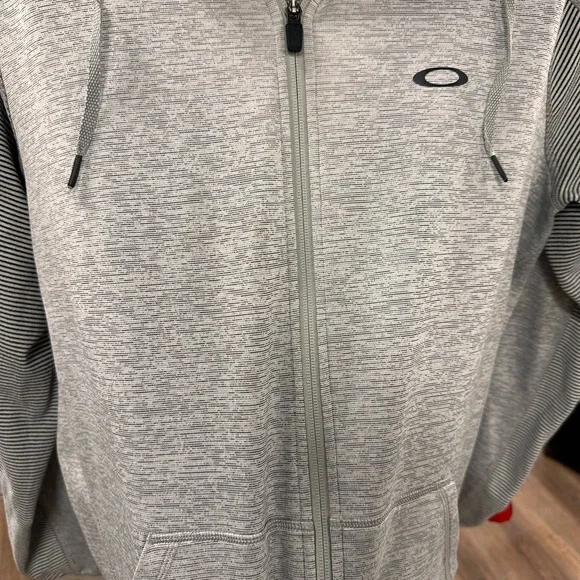 Oakley heather gray fleece lined jacket dawn patrol training - Picture 3 of 10